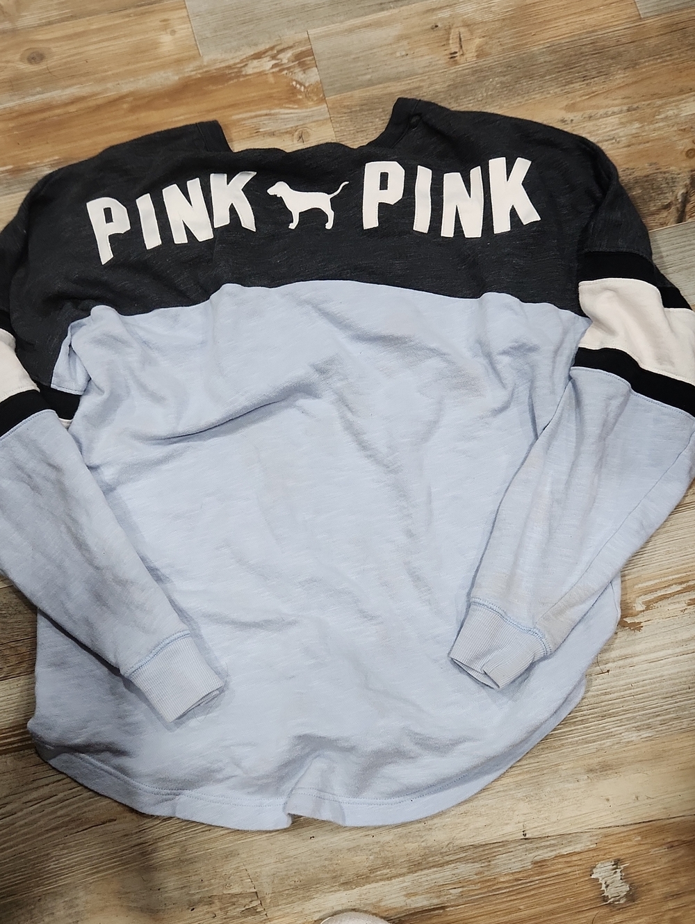 PINK Victoria's Secret Light Blue and Black Colorblock Pullover